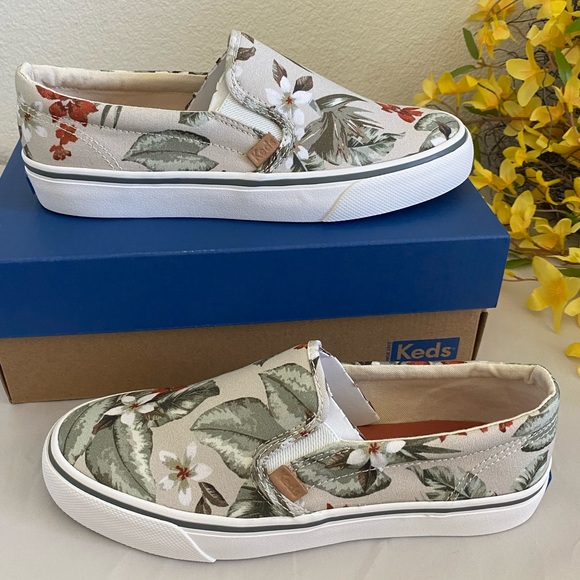 Keds Women’s Slip- On Tropical Shoes - Picture 2 of 10